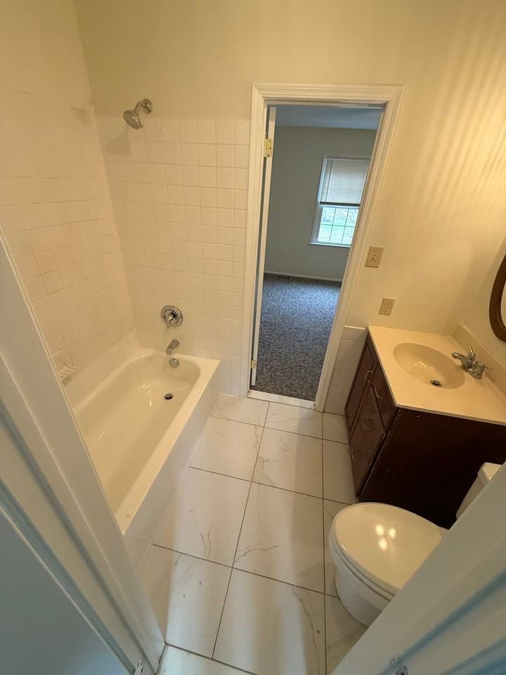 40 Stacey Dr - Photo 5 of 18