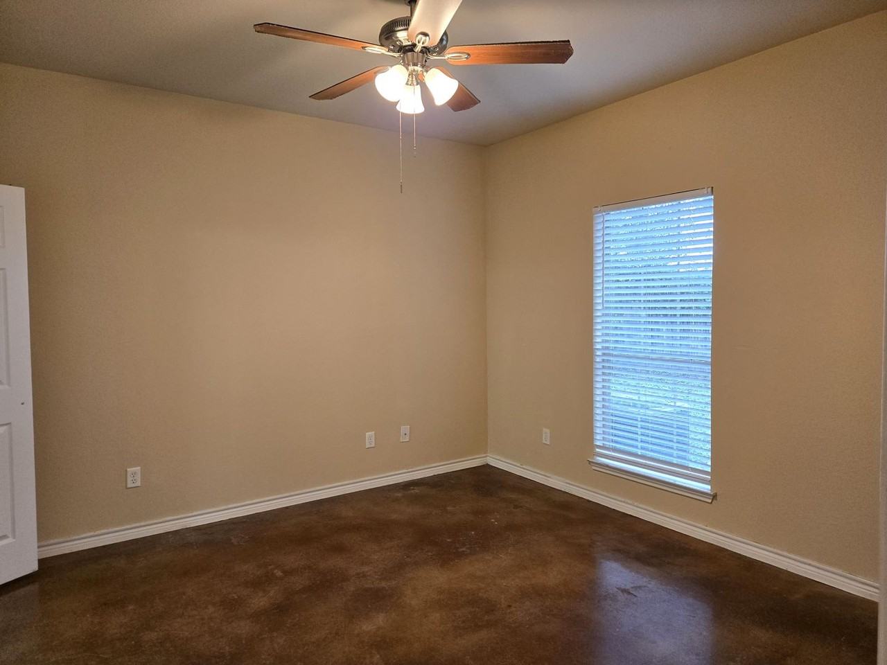 115 Bentwood Drive - Photo 6 of 15