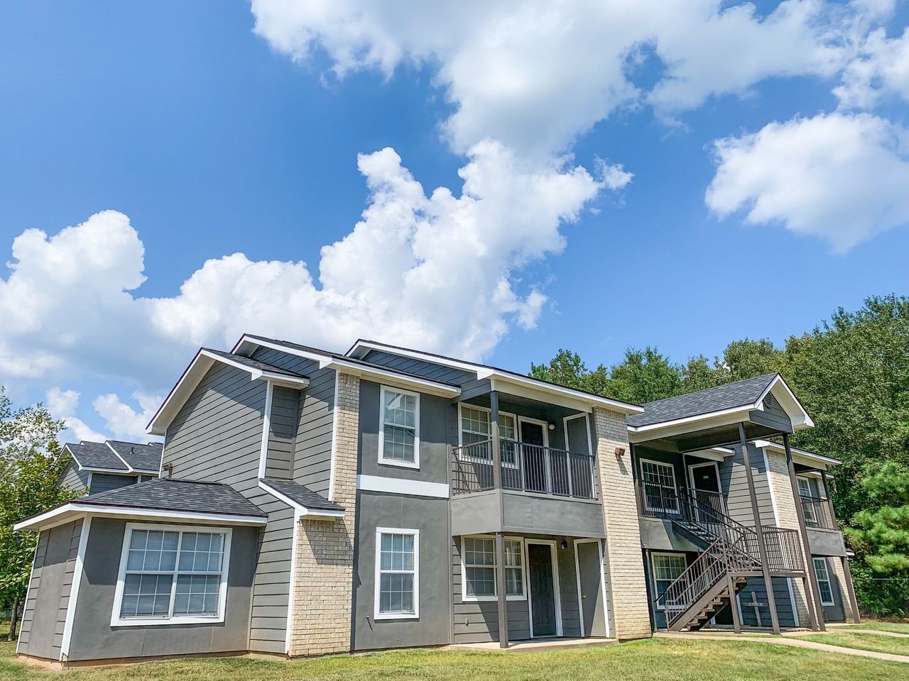 3507 N John Redditt Drive - Photo 5 of 11