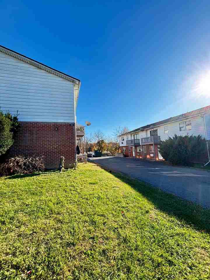 820 Susquehanna St - Photo 3 of 4