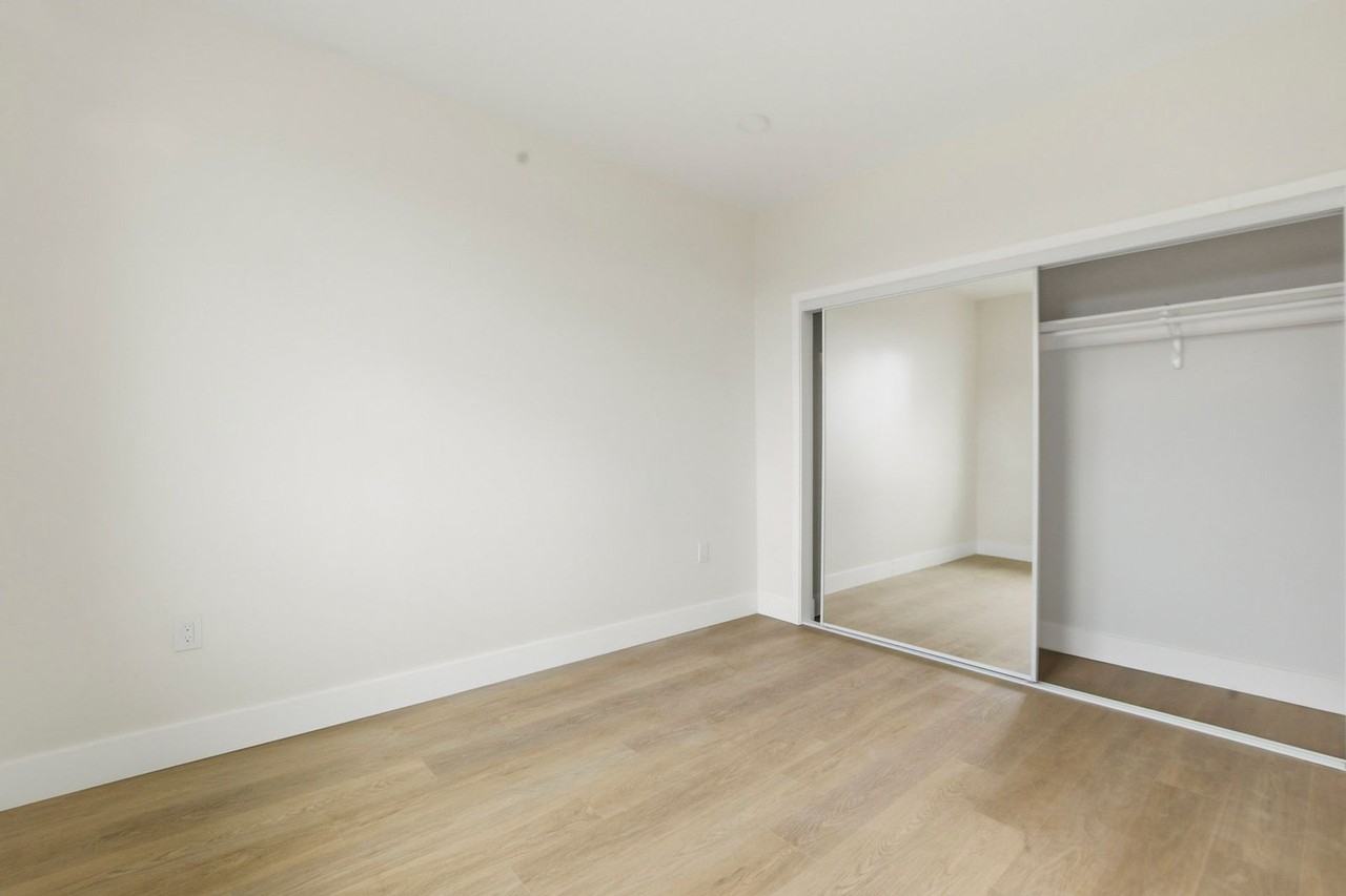 4649 Arizona - Photo 4 of 7