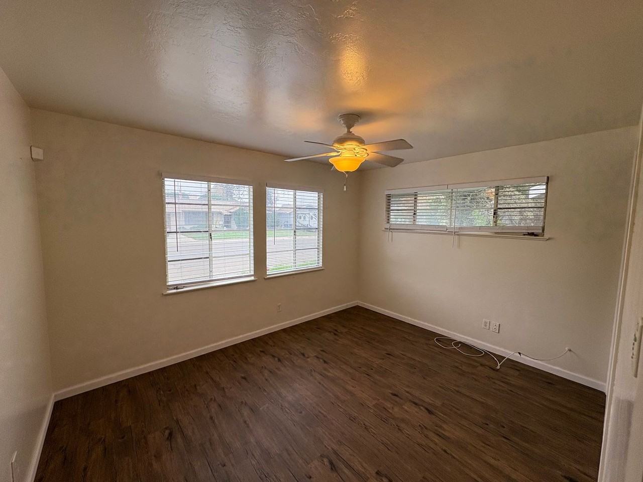 1044 South Linda Vista Street - Photo 3 of 36