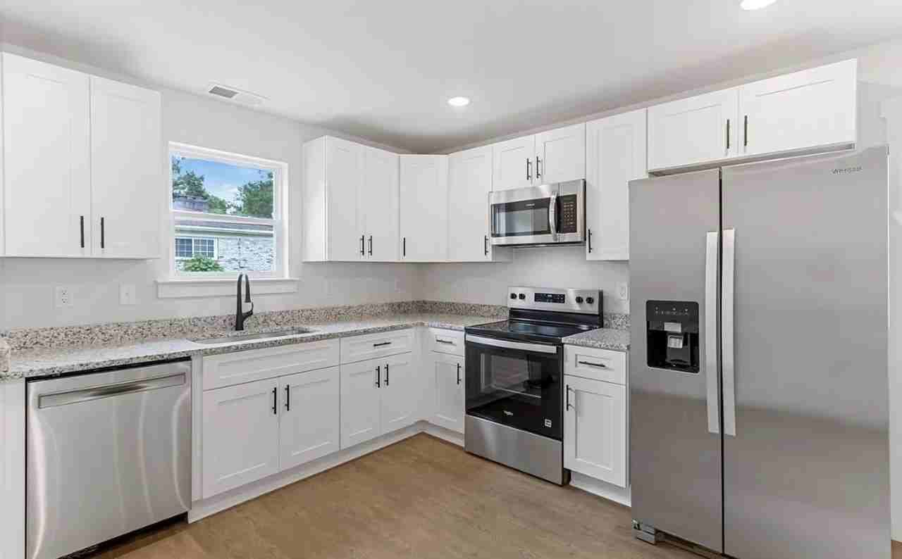 10 Berea Forest Cir - Photo 3 of 13