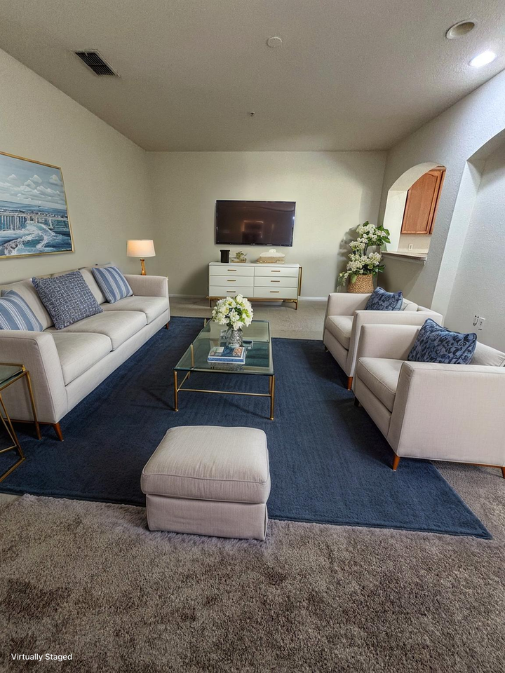 2940 Langdon Ln S - Photo 2 of 31