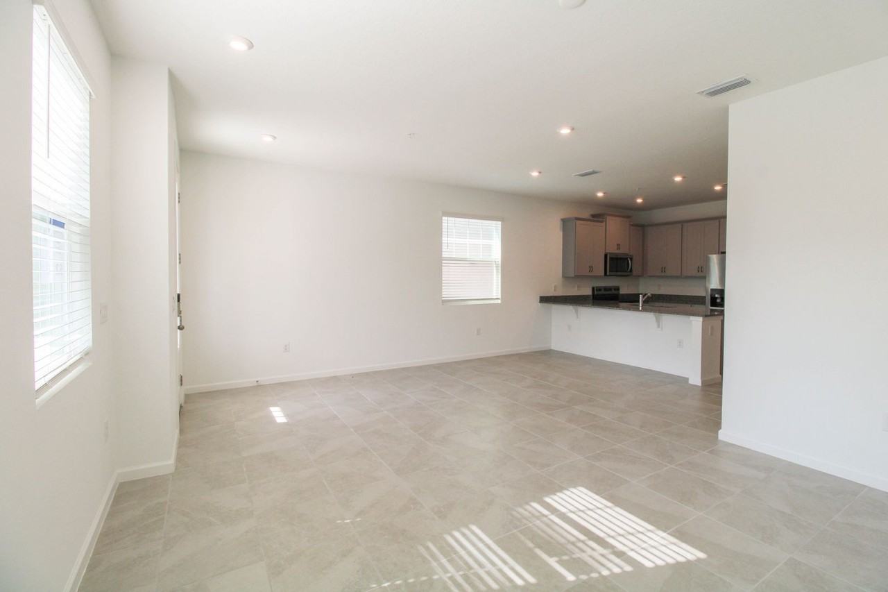 3251 Gardenia Reserve St - Photo 3 of 26