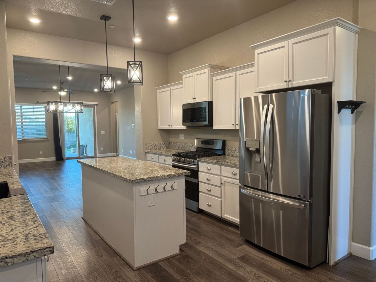 5073 Creekhollow Way - Photo 3 of 18