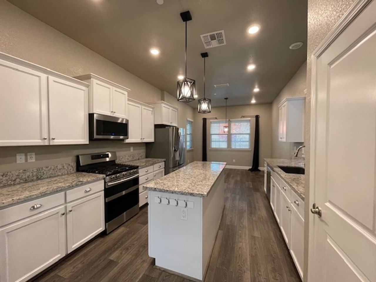 5073 Creekhollow Way - Photo 5 of 18
