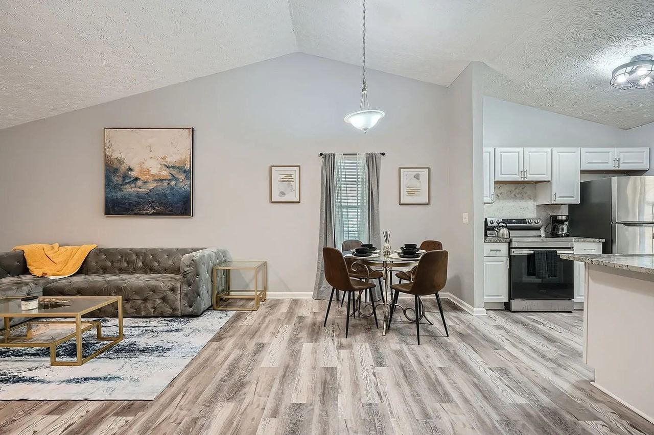 5475 Glen Haven Dr - Photo 3 of 13