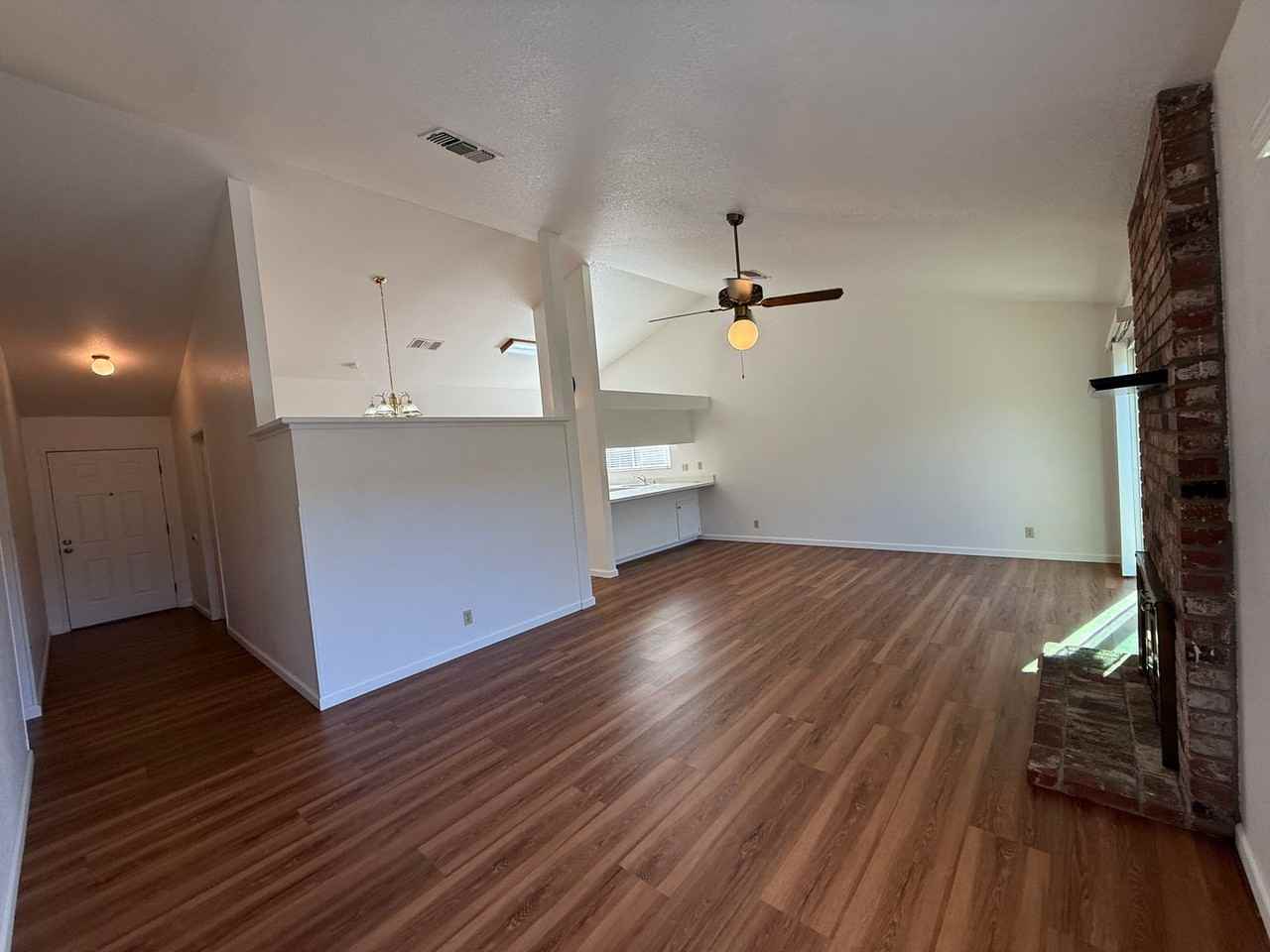 500 Bella Vista Dr - Photo 3 of 18