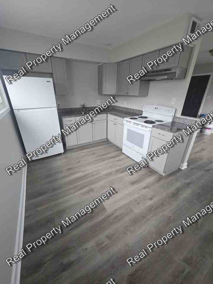 2910 101st Pl #2 - Photo 3 of 7