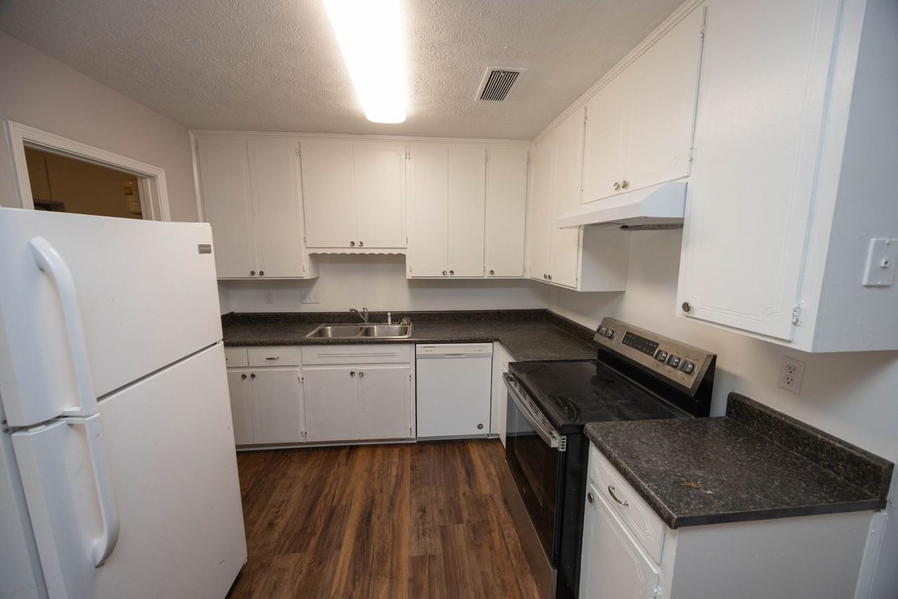 753 Mary Ethel Drive - Photo 7 of 19