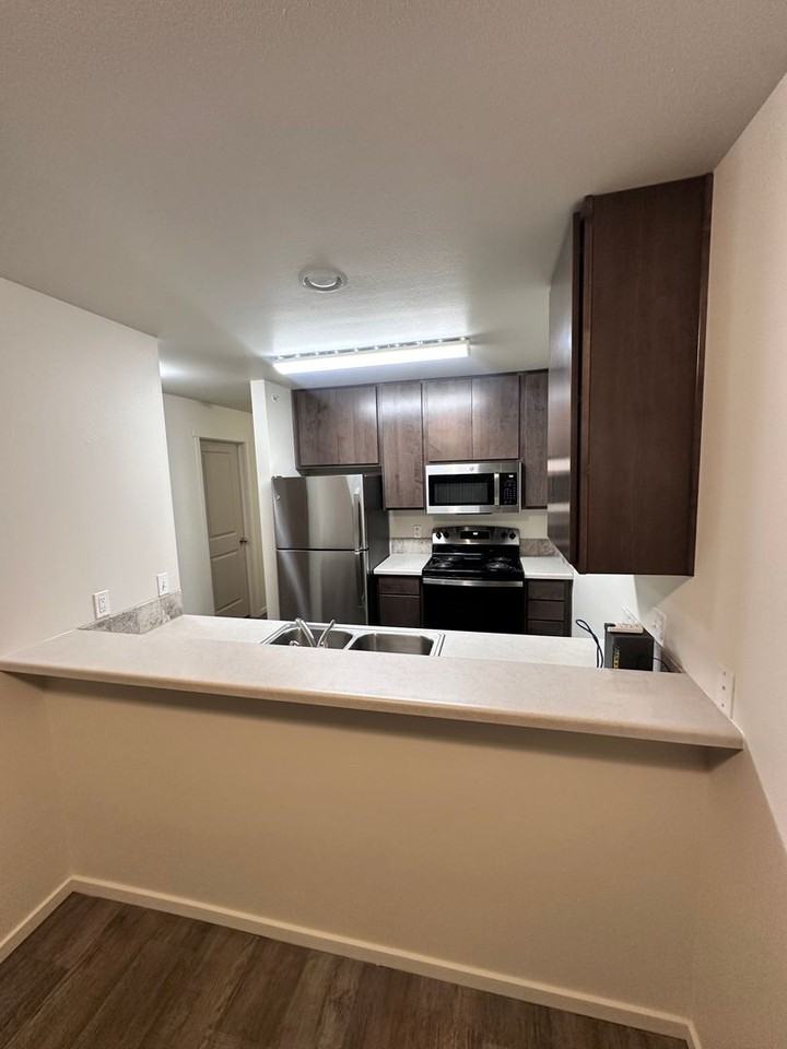 Greensferry Landing Apartments - Photo 3 of 12