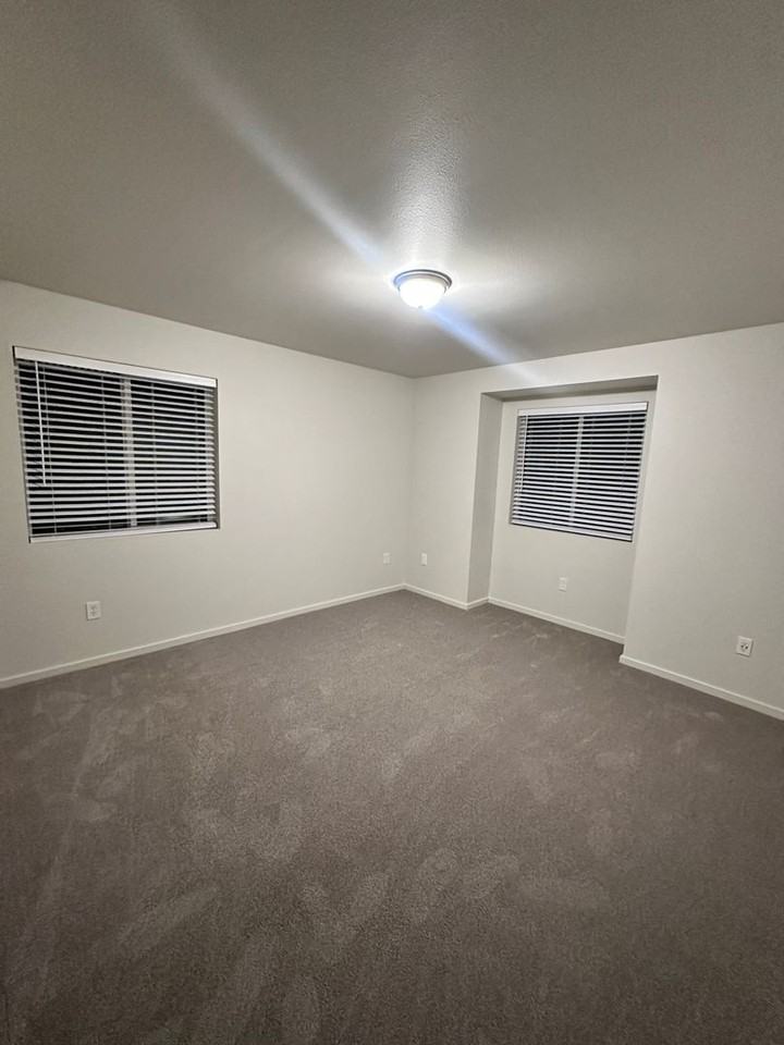 Greensferry Landing Apartments - Photo 5 of 12