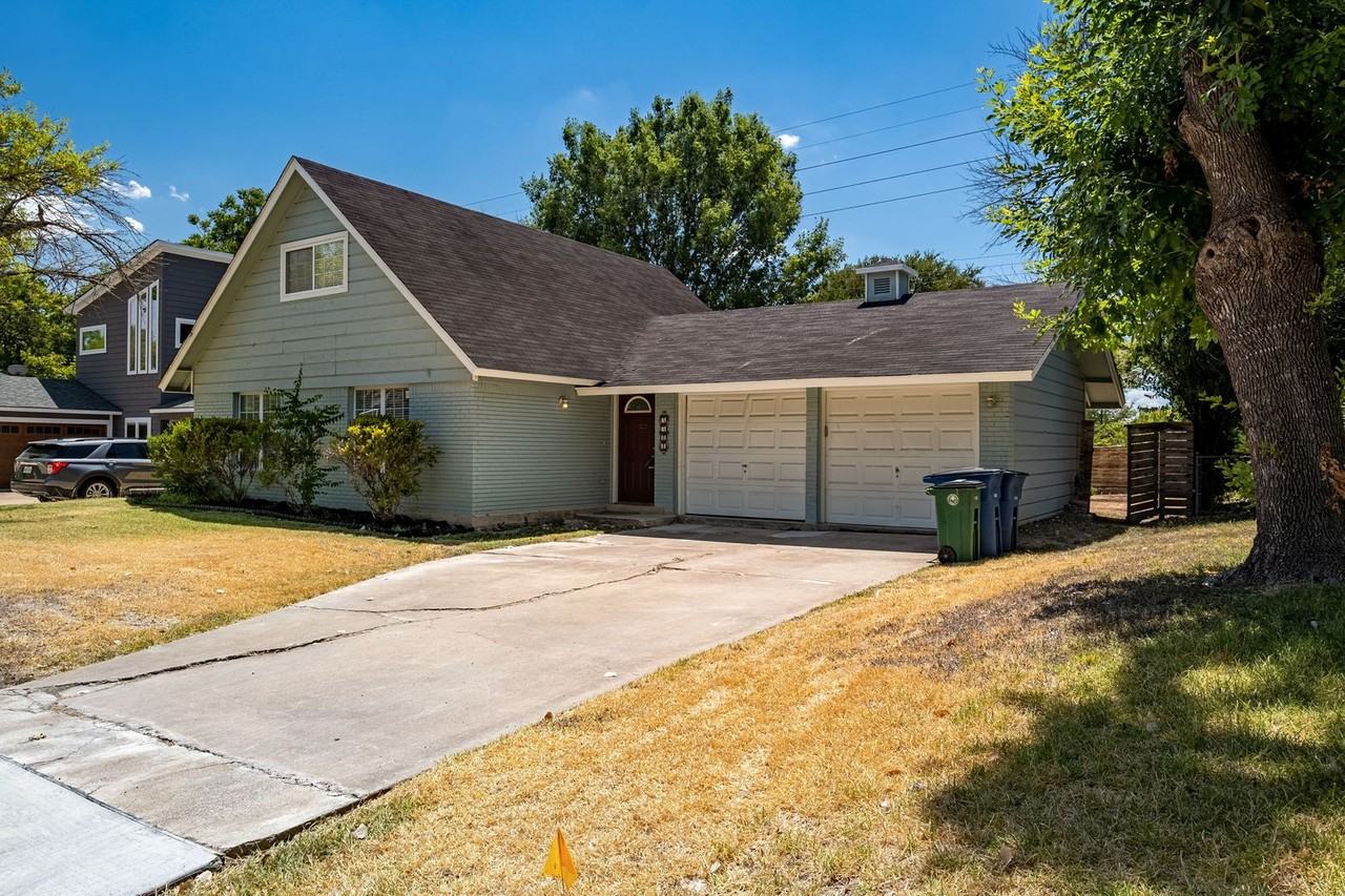 5504 Coventry Ln - Photo 2 of 24