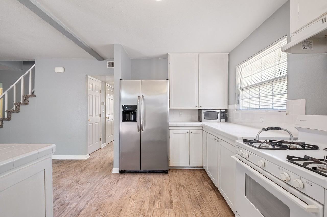 5504 Coventry Ln - Photo 5 of 24