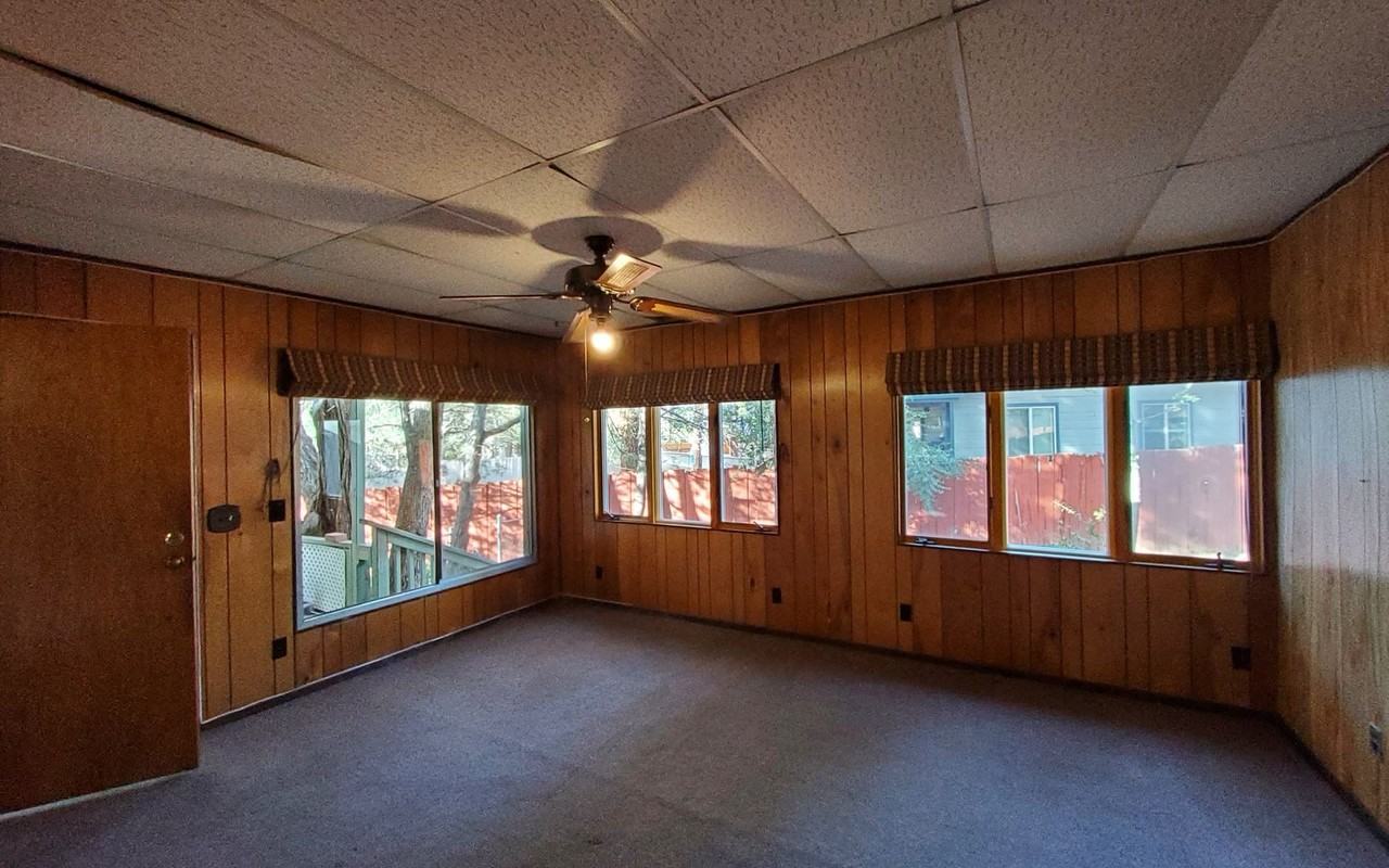 311 East Drowsey Circle - Photo 2 of 11