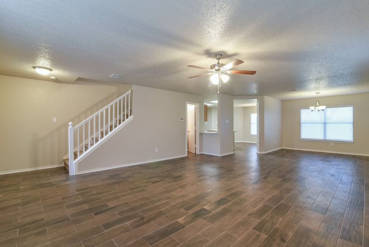 2106 Delaford Drive - Photo 2 of 35