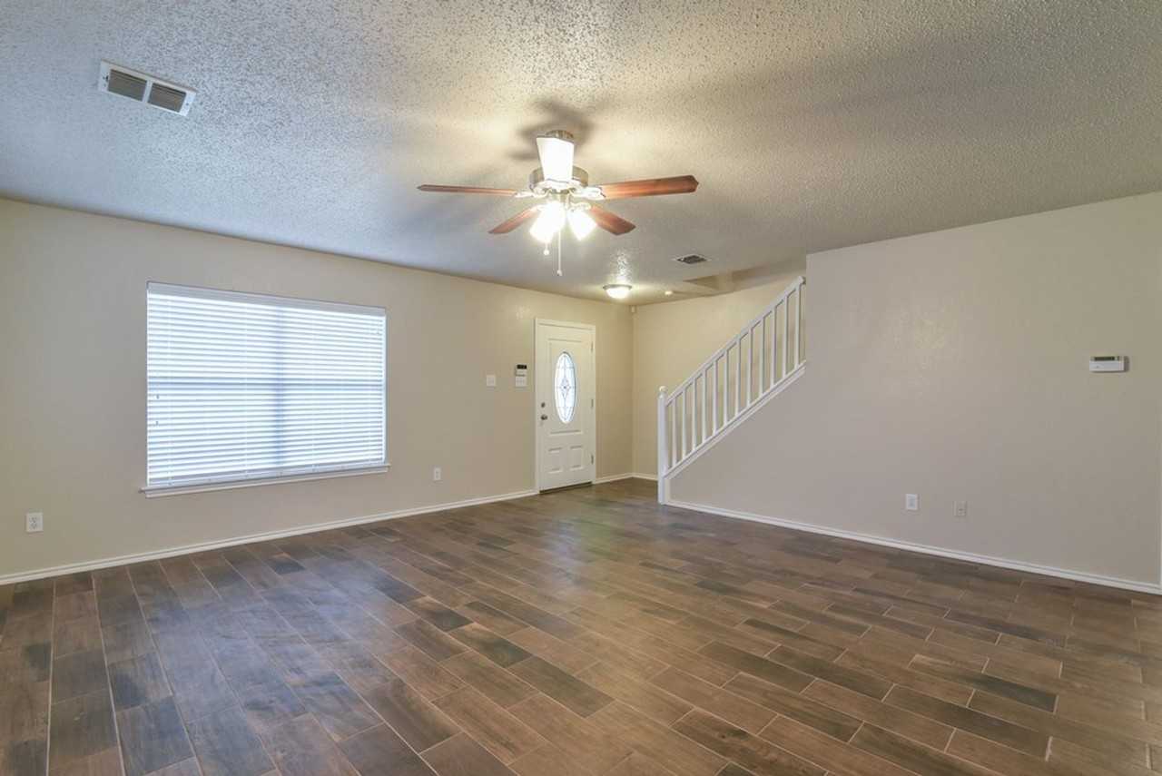 2106 Delaford Drive - Photo 3 of 35