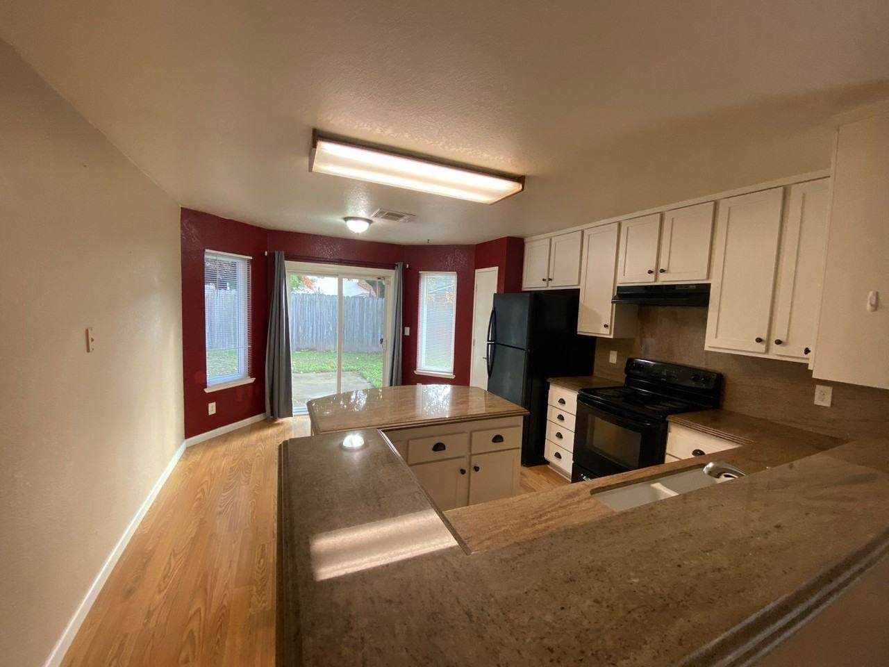 1124 Pebblewood Drive - Photo 5 of 22