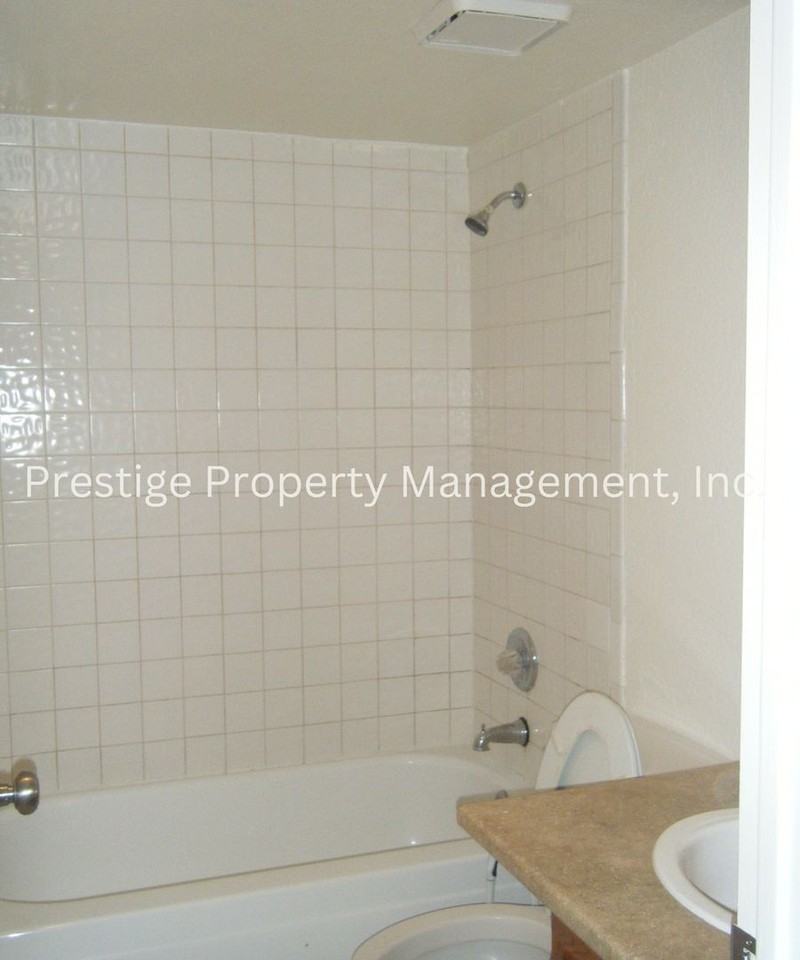 2744 North Country Club Road #202 - Photo 7 of 8