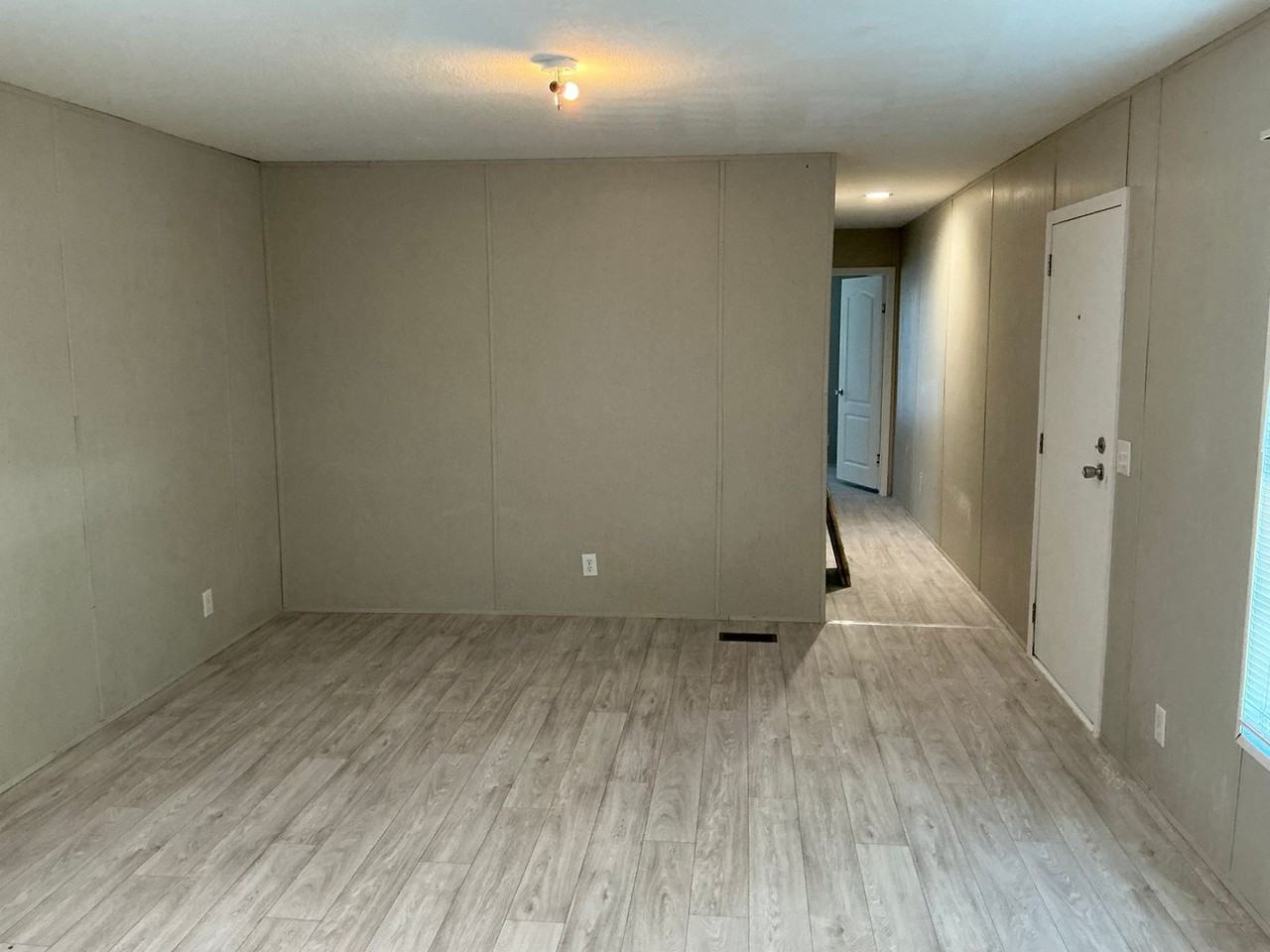 103 Garlington Circle - Photo 3 of 15