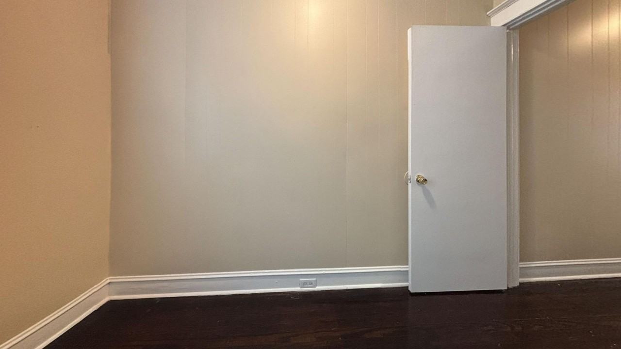 6670 Chew Avenue - Photo 6 of 18