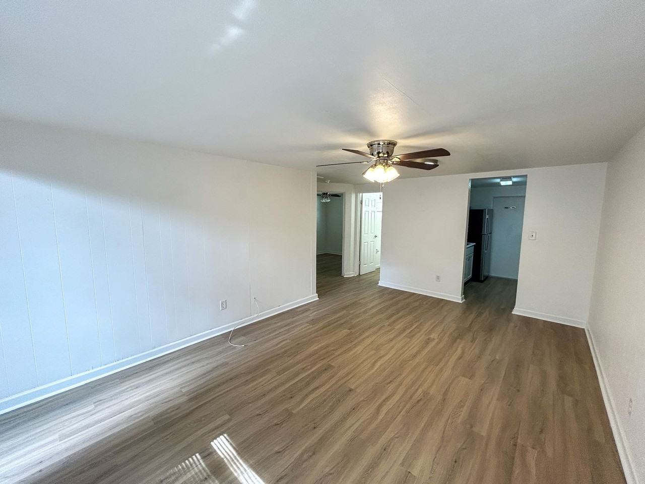 906 Southwest 6th Avenue - Photo 3 of 18