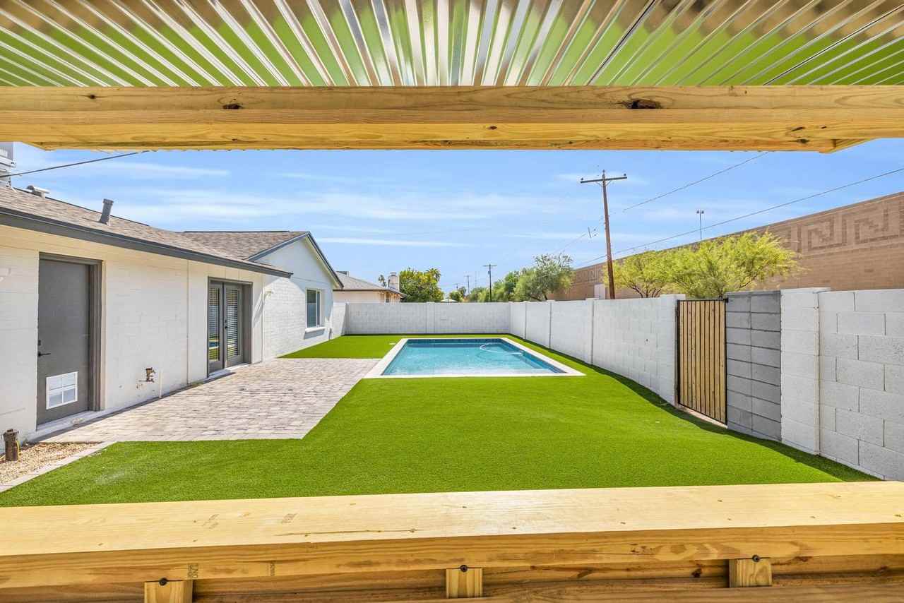 1219 East Riviera Drive - Photo 5 of 49