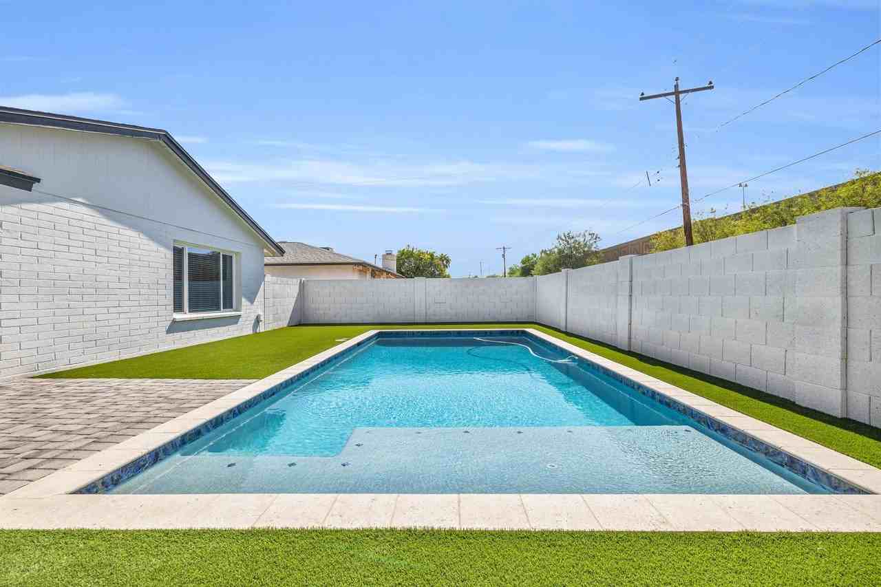 1219 East Riviera Drive - Photo 7 of 49