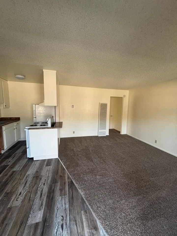 Orange Grove Apartments - Photo 6 of 8