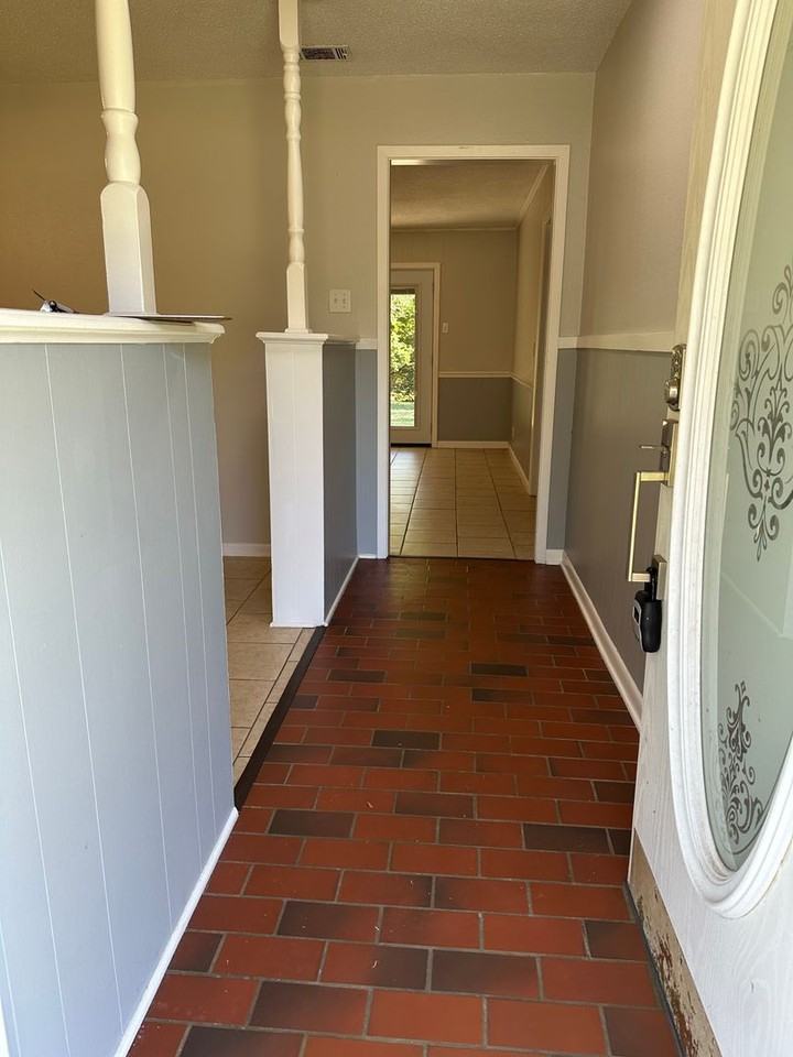 422 Hardee Drive - Photo 2 of 17