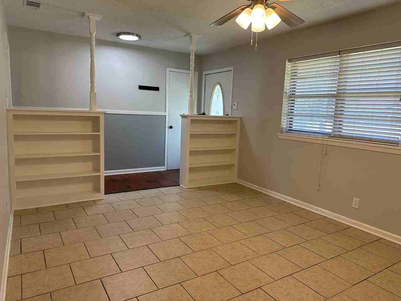 422 Hardee Drive - Photo 3 of 17