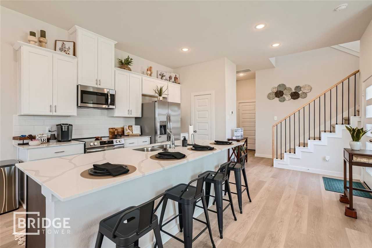 33150 Willow Heights Ln