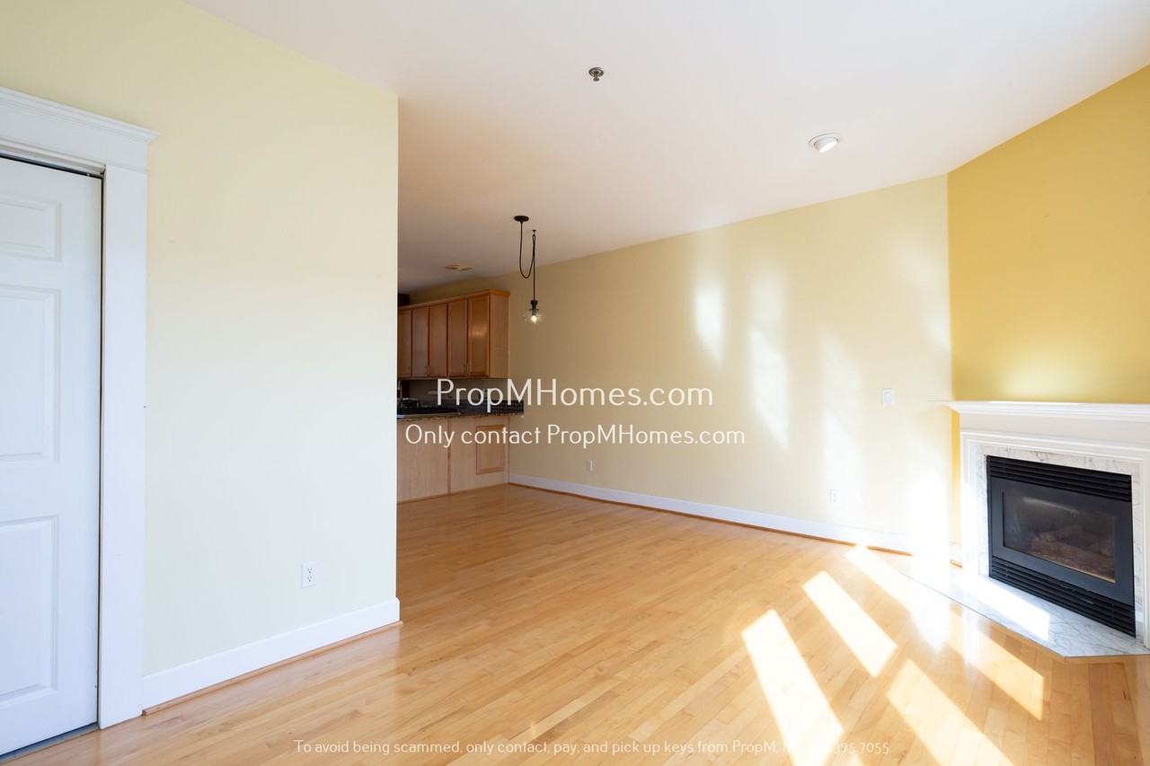 2372 Nw Glisan St #5 - Photo 5 of 18