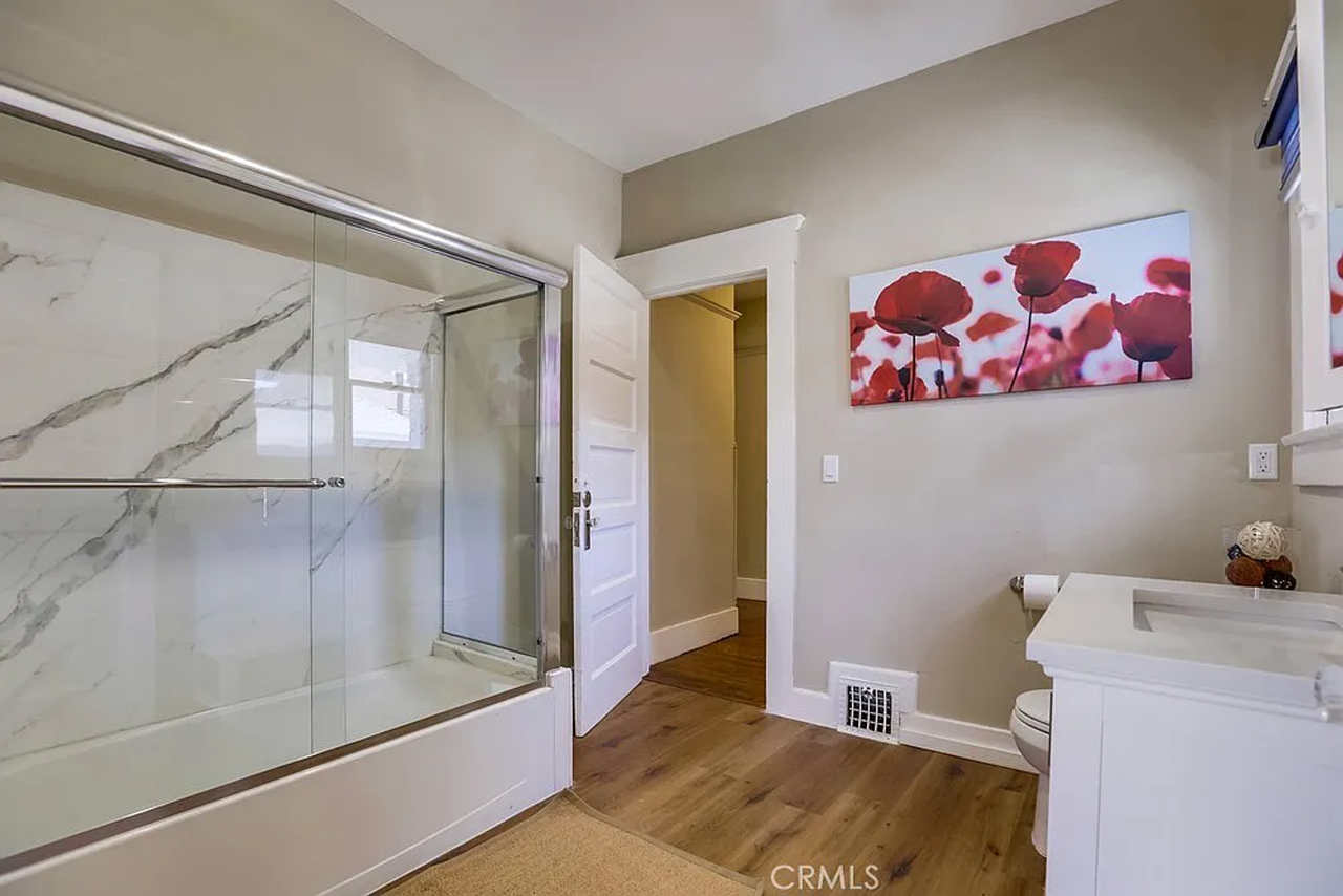 Raymond Avenue - Photo 5 of 40