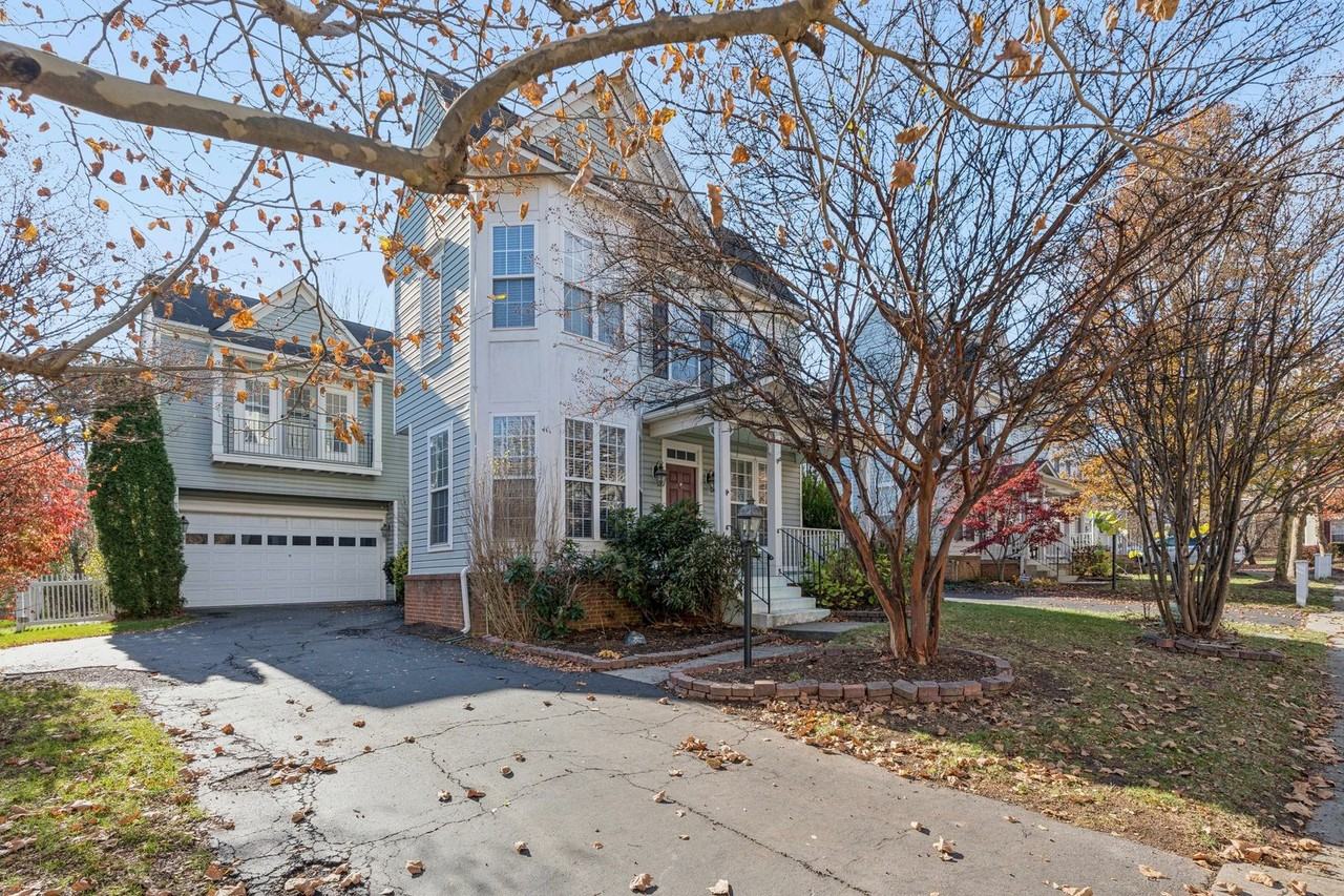 21590 Merion Street - Photo 3 of 40