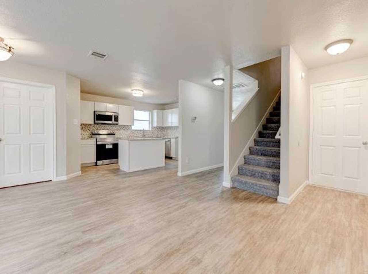 4713 Causeway Ct - Photo 2 of 46