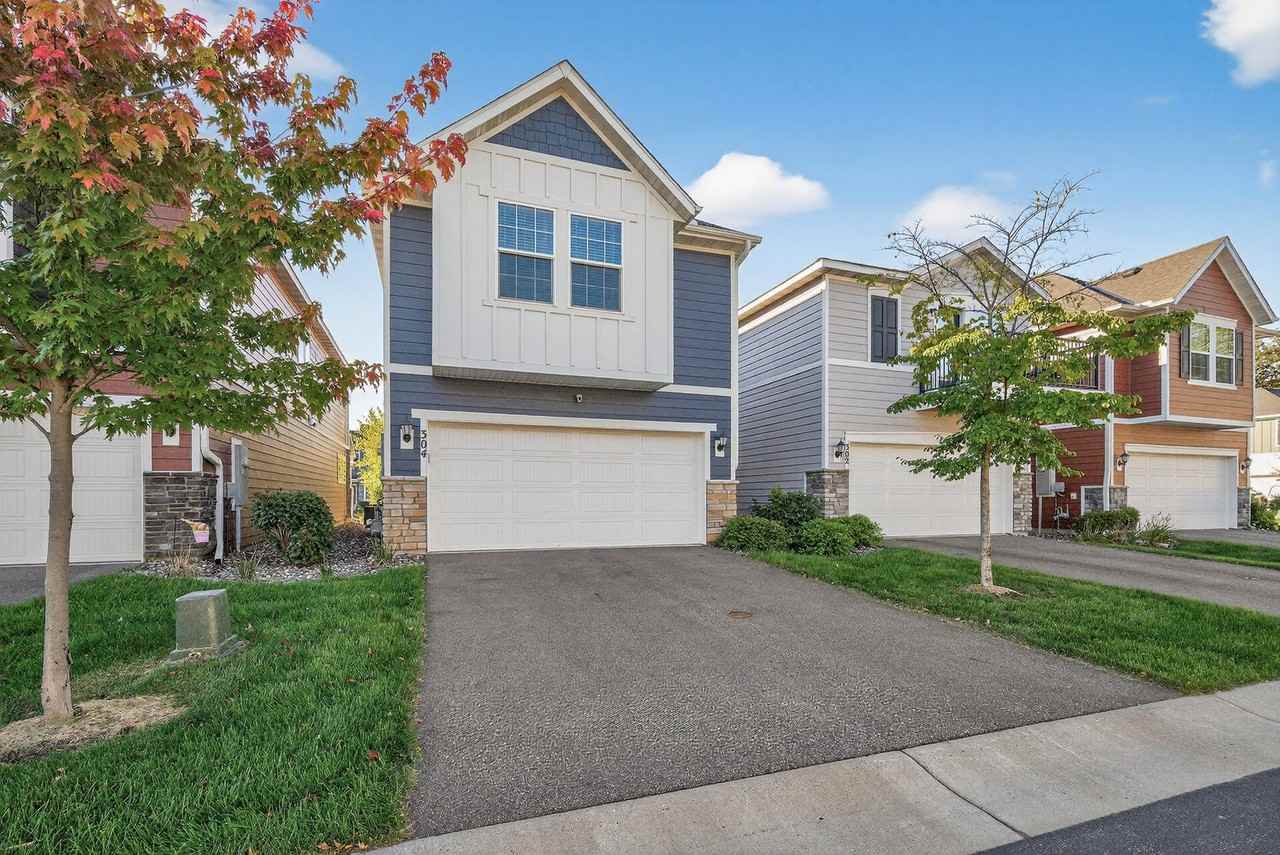 304 Rum River Way - Photo 3 of 30