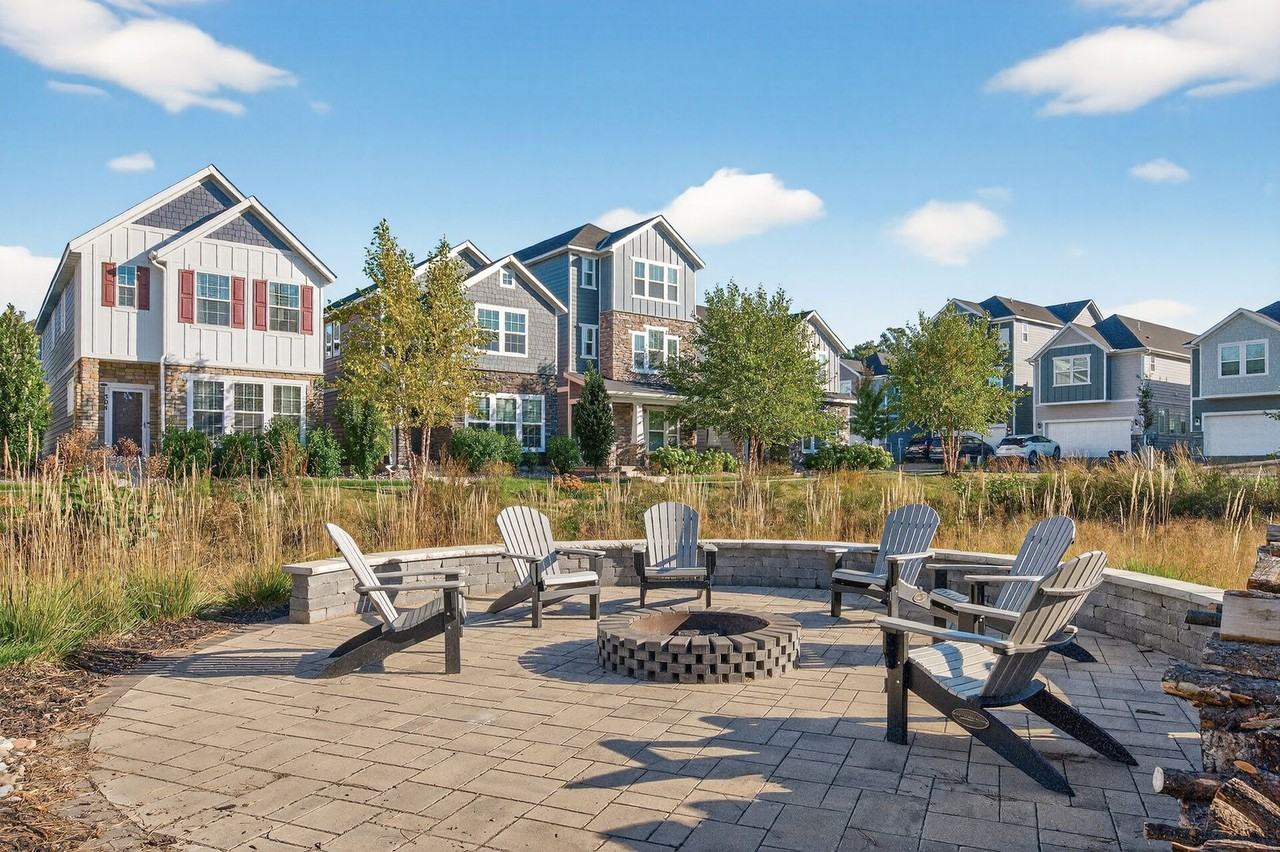 304 Rum River Way - Photo 5 of 30