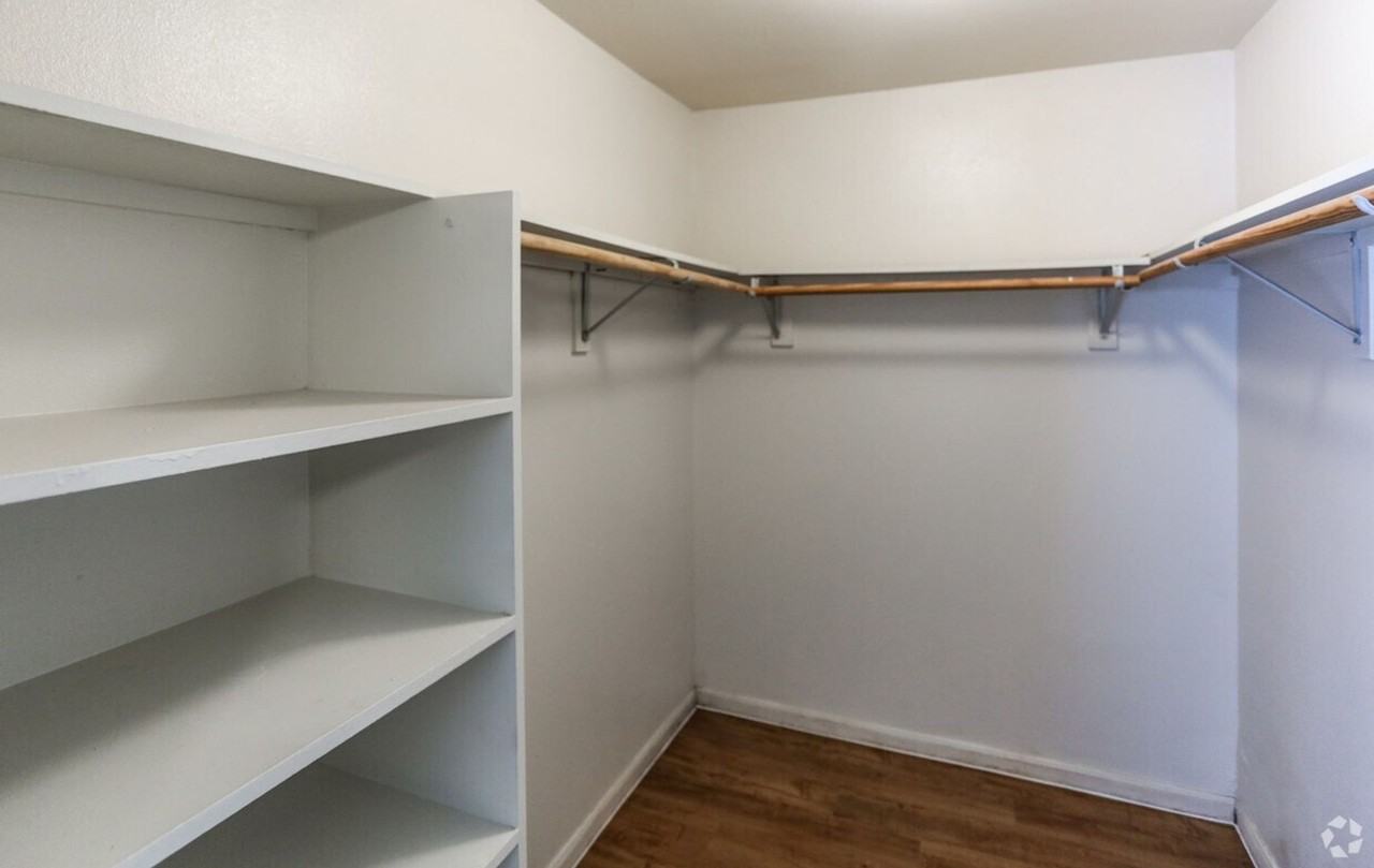 Amistad Apartments - Photo 4 of 20