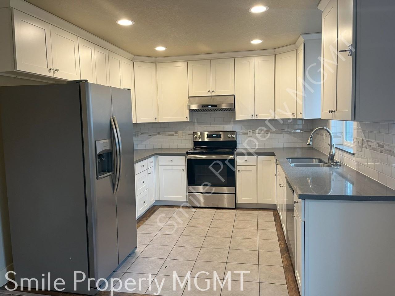 5922 Se 136th Ave - Photo 6 of 9