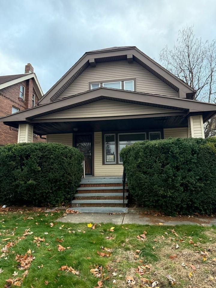 11604 Thornwood Avenue