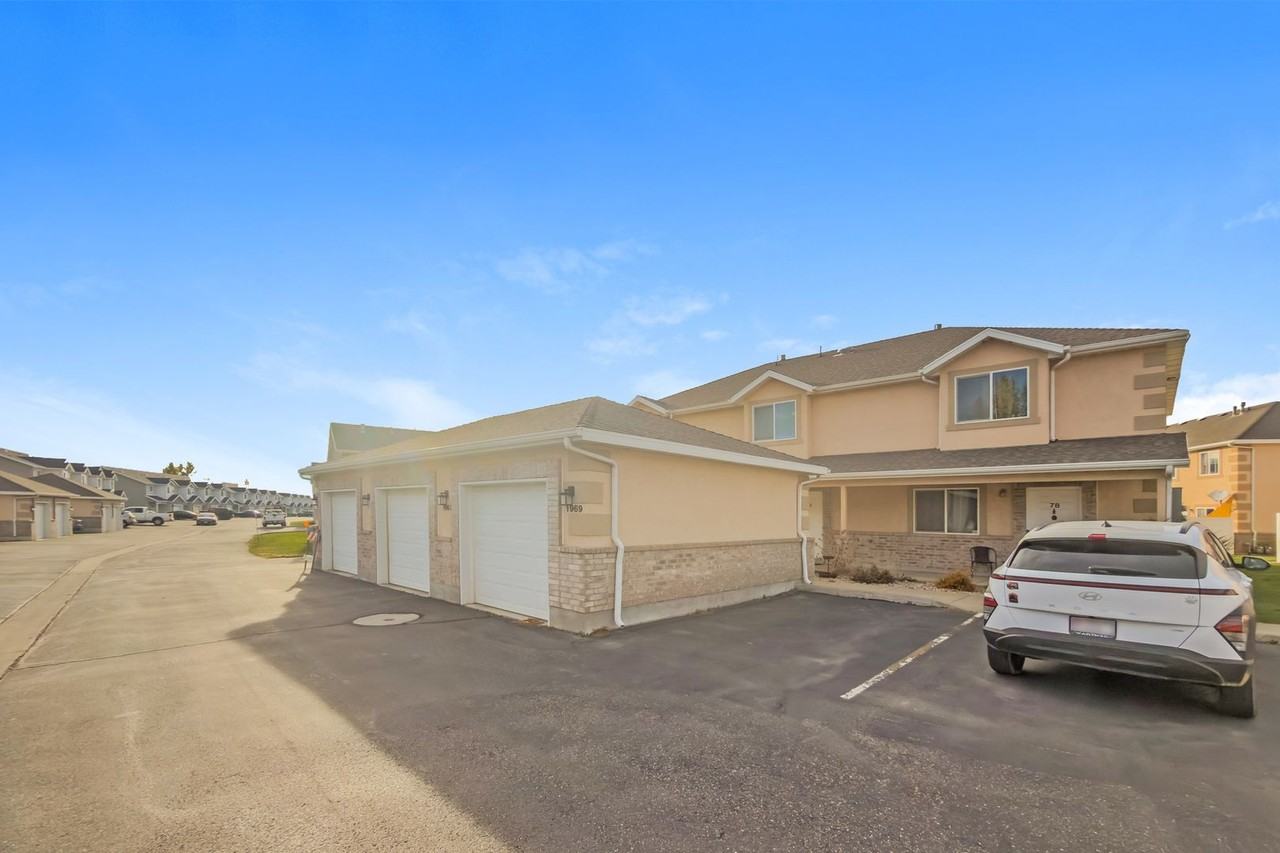 1967 N 225 W #79 - Photo 5 of 18