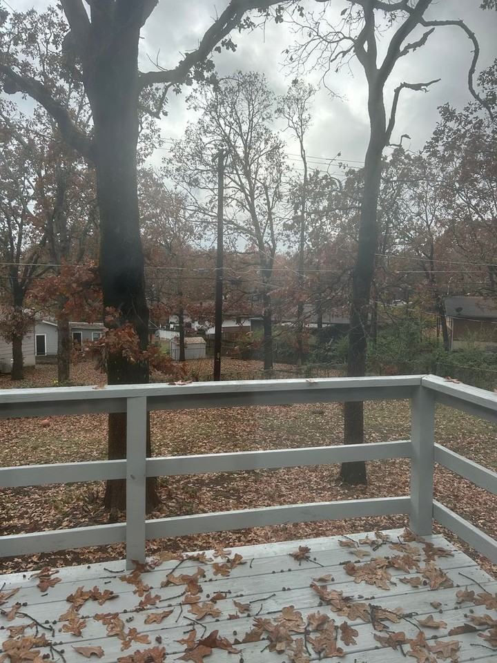 405 Lindenhurst Dr - Photo 7 of 14