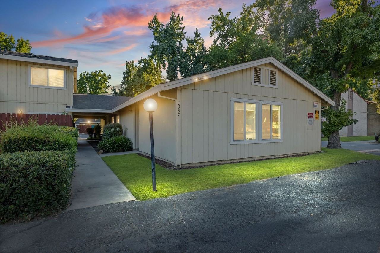 1397 Nord Avenue - Photo 2 of 18