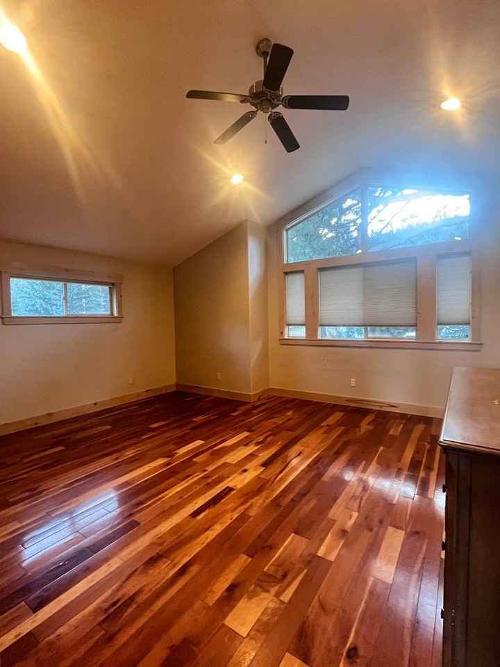 10831 Floriston Avenue - Photo 6 of 13