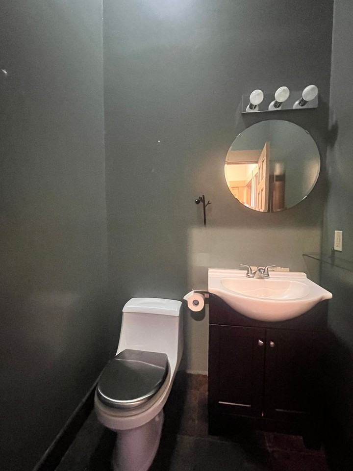 10831 Floriston Avenue - Photo 7 of 13