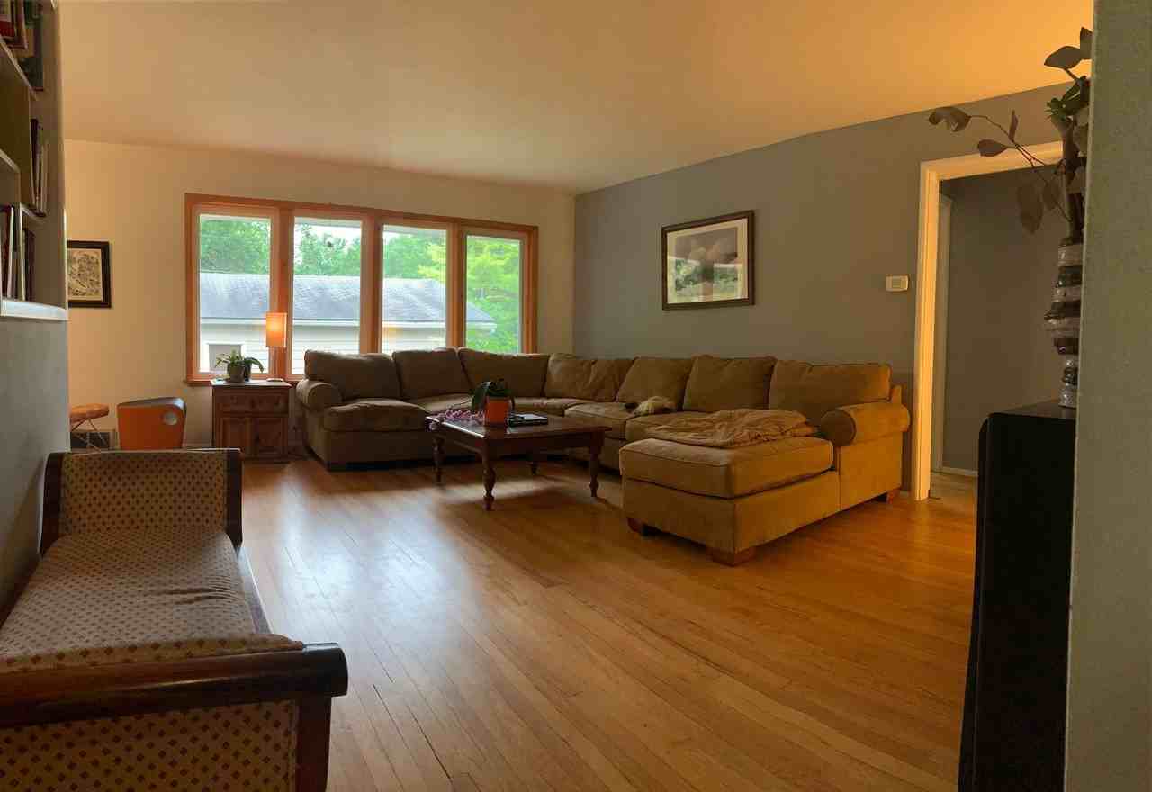 807 W Charles St - Photo 2 of 13