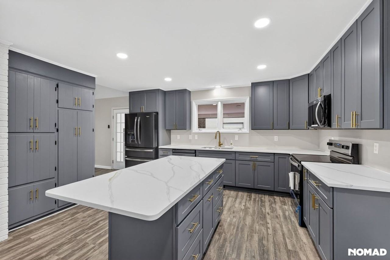 1142 Kendall Mill Rd - Photo 3 of 15