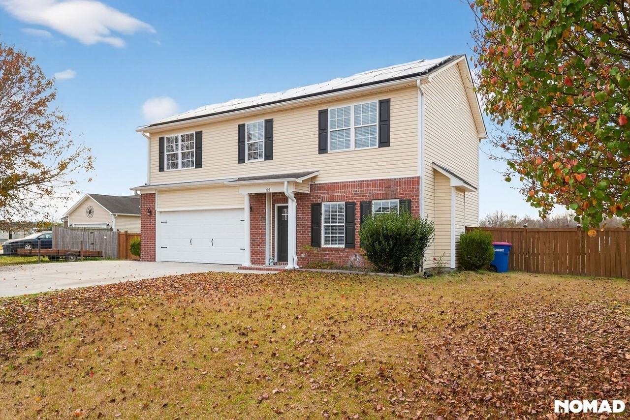 123 Hardin Dr - Photo 2 of 32